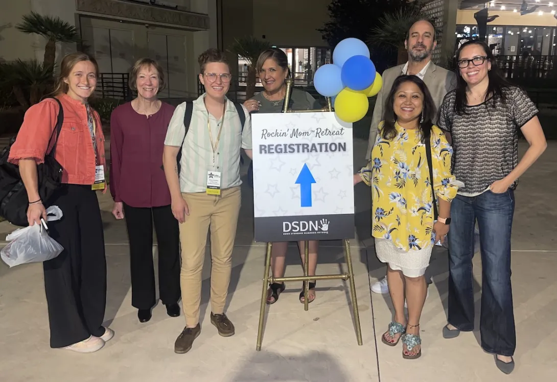 Equipos de DS-Connect®, NIH, GLOBAL y Crnic Institute fuera del Rockin' Moms Retreat